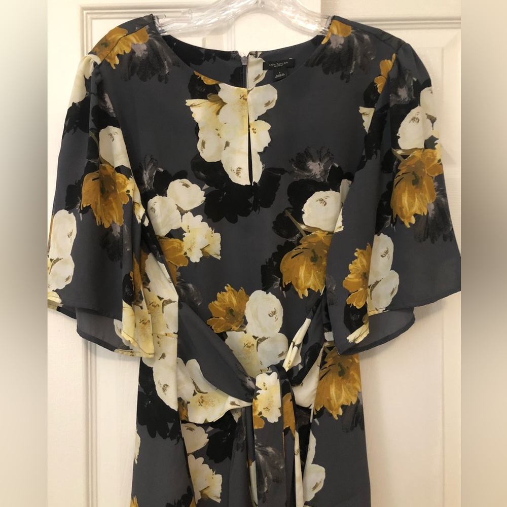 Ann Taylor Factory floral blouse in small